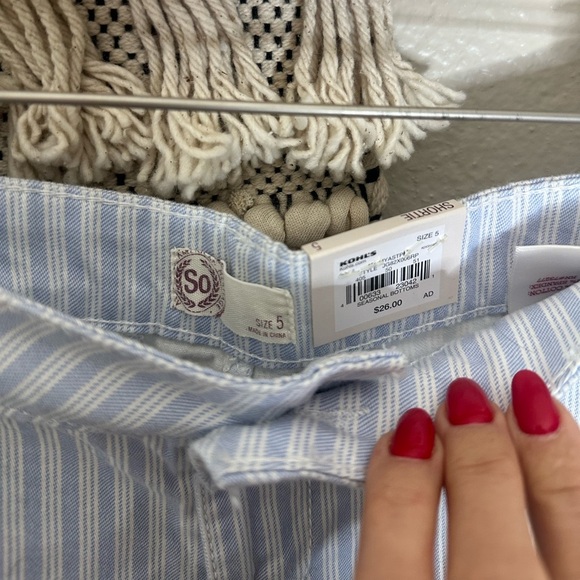 SO Light Blue Striped Shorts - Picture 4 of 5